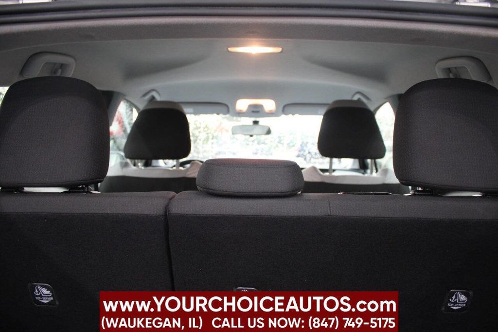 2016 Toyota Prius 5dr Hatchback Two - 22903344 - 15