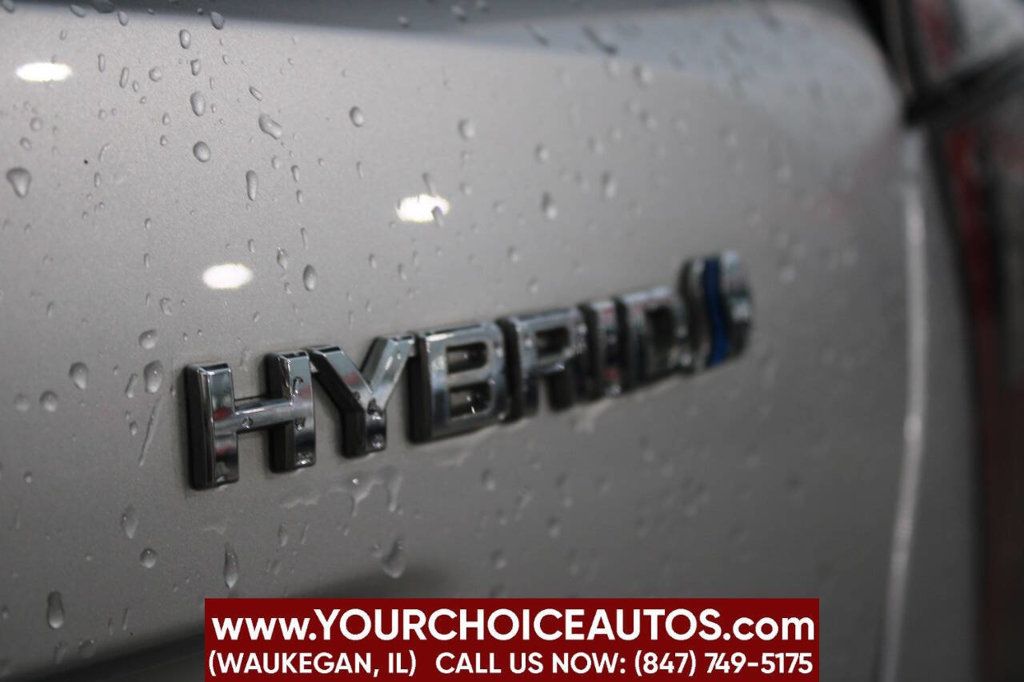 2016 Toyota Prius 5dr Hatchback Two - 22903344 - 17