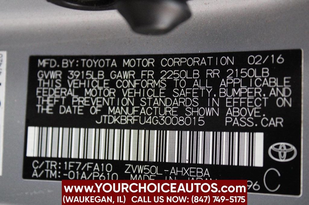 2016 Toyota Prius 5dr Hatchback Two - 22903344 - 28