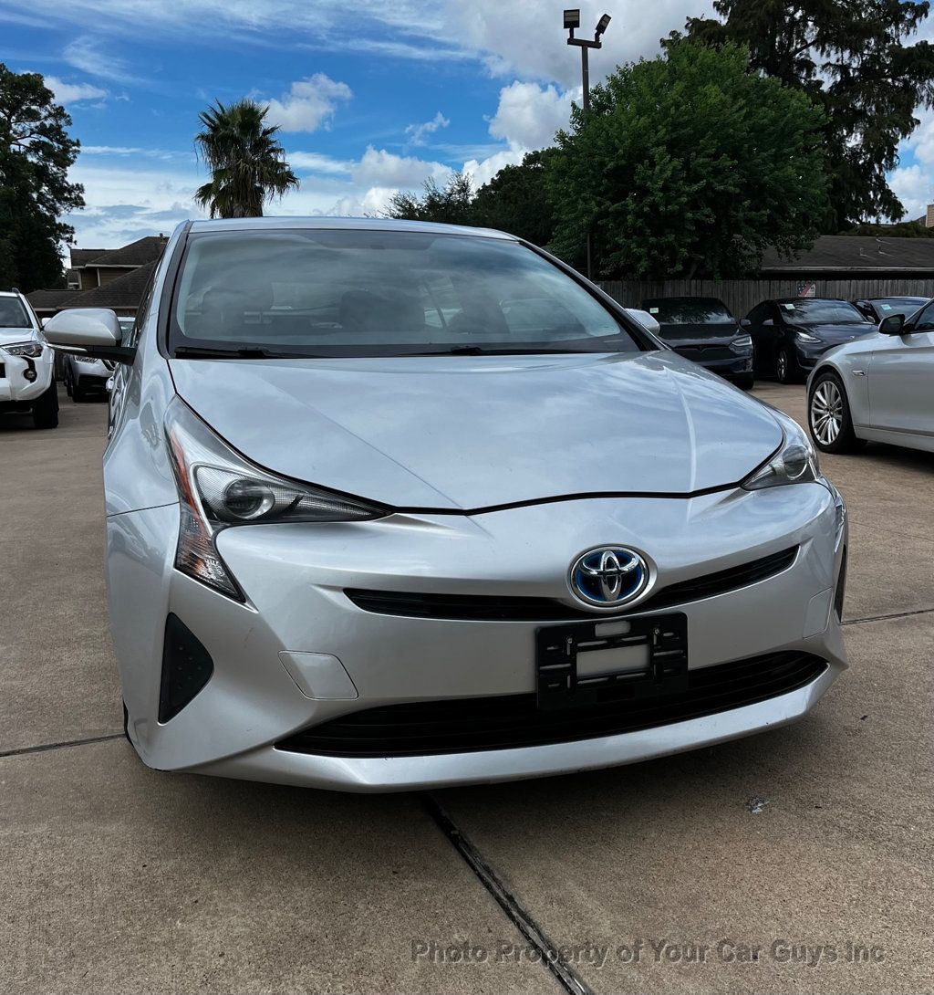 2016 Toyota Prius 5dr Hatchback Two - 23090943 - 2
