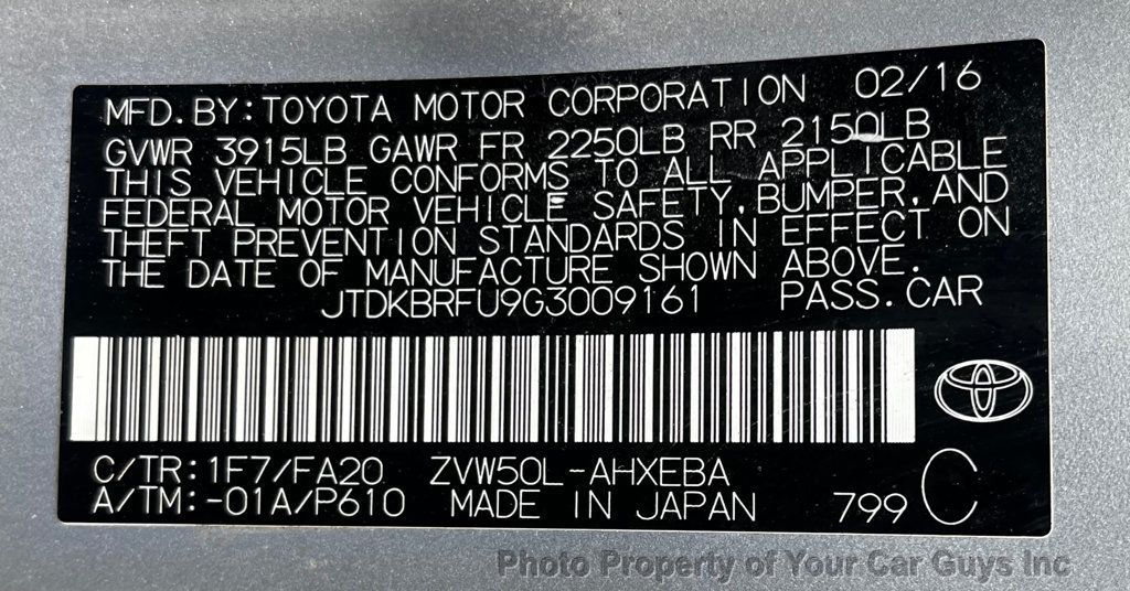 2016 Toyota Prius 5dr Hatchback Two - 23090943 - 29