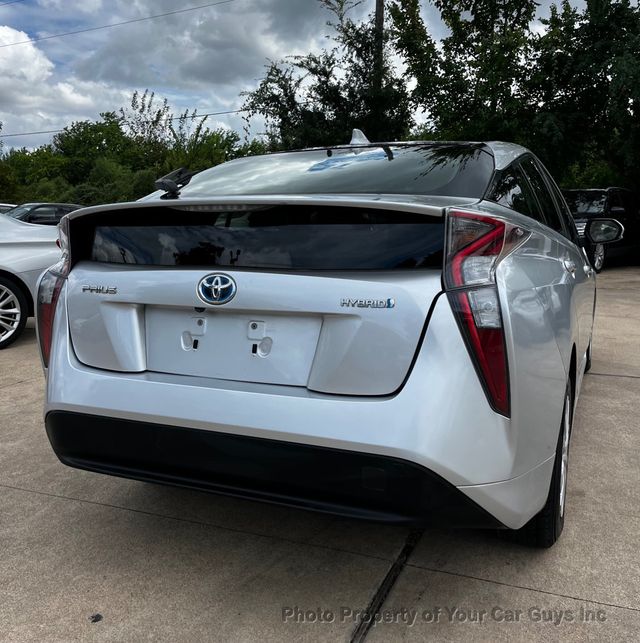 2016 Toyota Prius 5dr Hatchback Two - 23090943 - 6