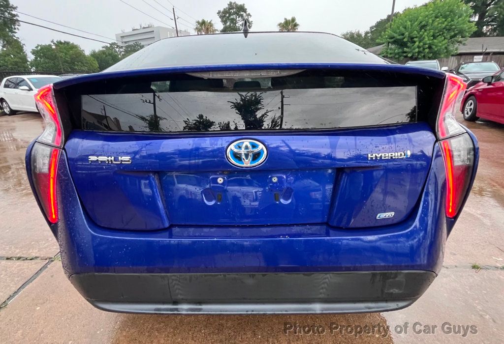 2016 Toyota Prius 5dr Hatchback Two Eco - 22423226 - 7