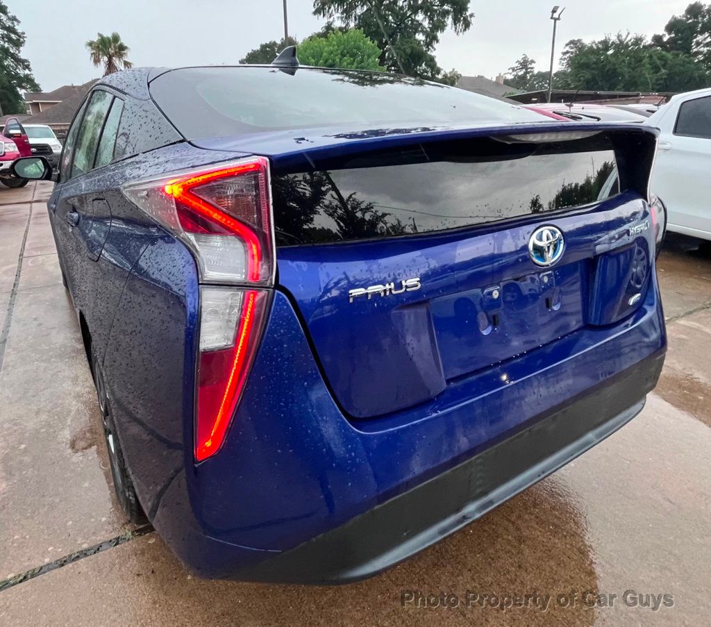 2016 Toyota Prius 5dr Hatchback Two Eco - 22423226 - 8