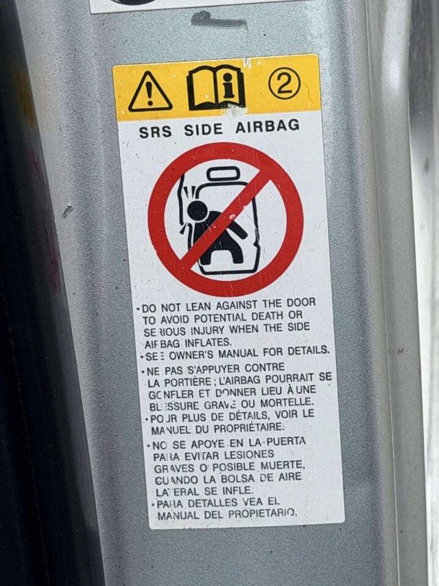 2016 Toyota Prius Four 4dr Hatchback - 23011253 - 15