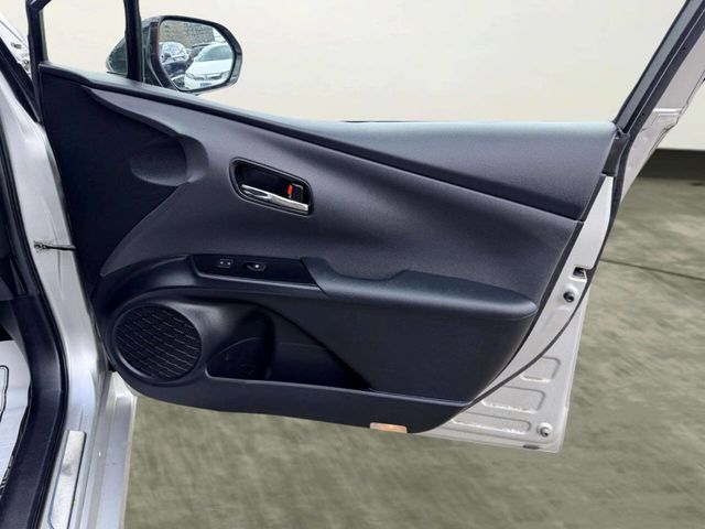 2016 Toyota Prius Four 4dr Hatchback - 23011253 - 24