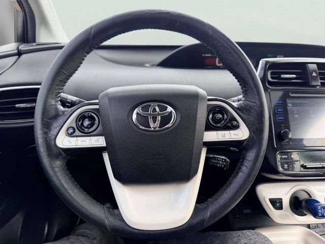 2016 Toyota Prius Four 4dr Hatchback - 23011253 - 26