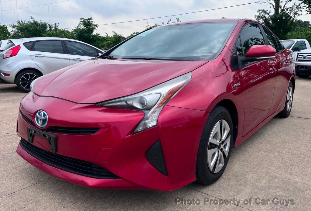 2016 Toyota Prius Hatchback two - 22262846 - 0