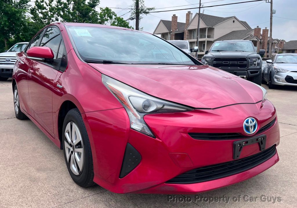 2016 Toyota Prius Hatchback two - 22262846 - 2