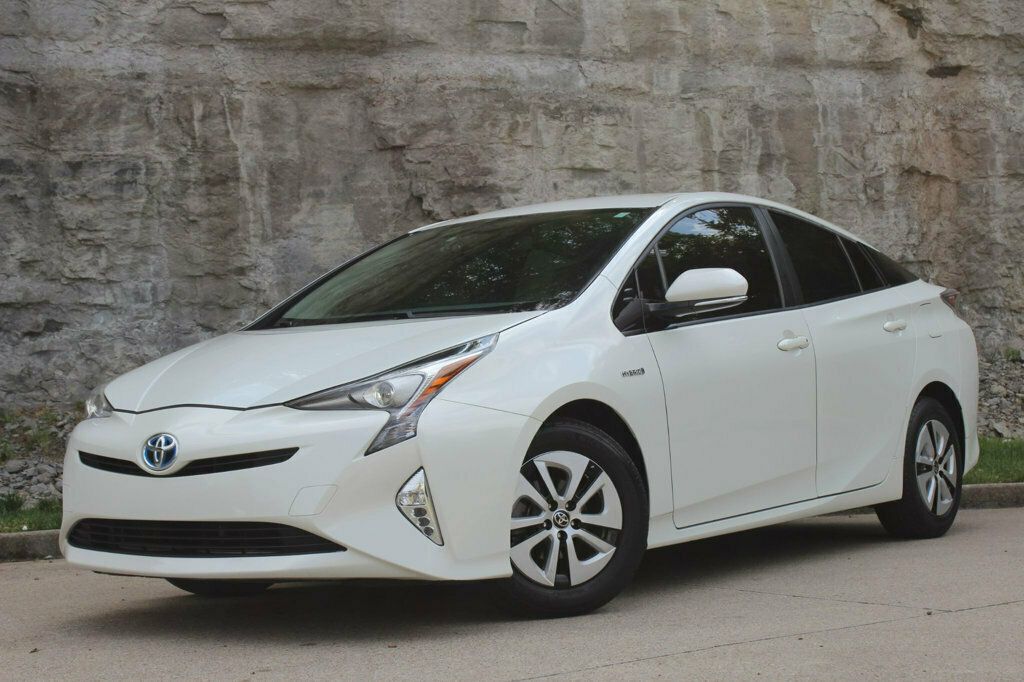 2016 Toyota Prius LOW Miles VERY Clean GREAT MPGs Loaded 615-300-6004 - 23030695 - 3