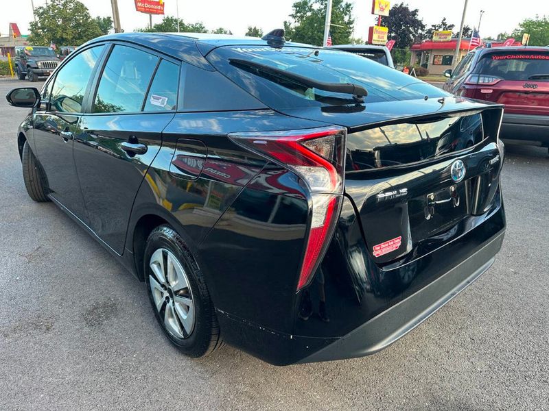 2016 Toyota Prius Three 4dr Hatchback - 22880872 - 2