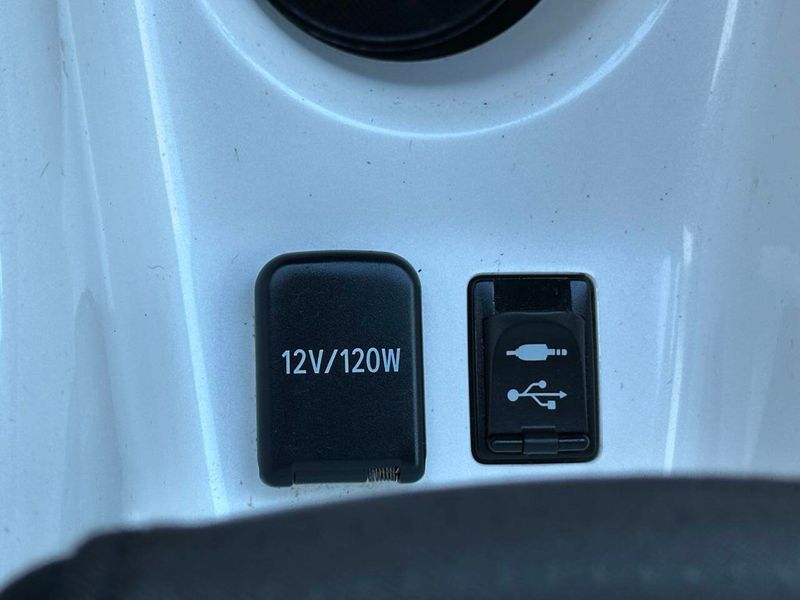 2016 Toyota Prius Three 4dr Hatchback - 22880872 - 51