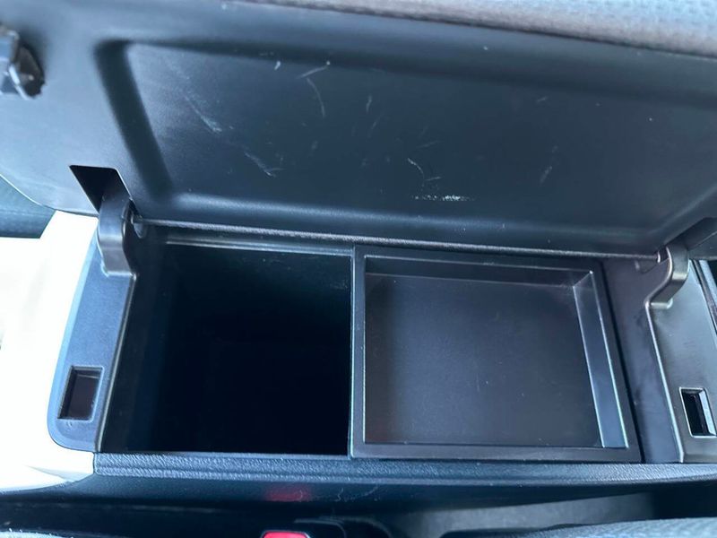 2016 Toyota Prius Three 4dr Hatchback - 22880872 - 55