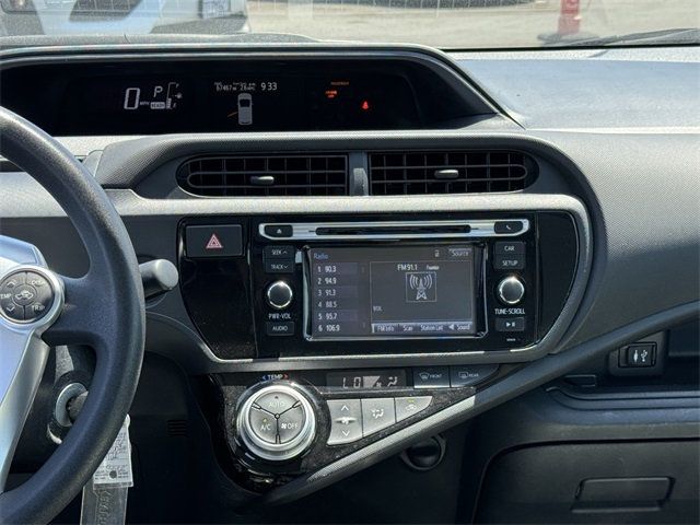 2016 Toyota Prius c 5dr Hatchback Four - 22435944 - 32