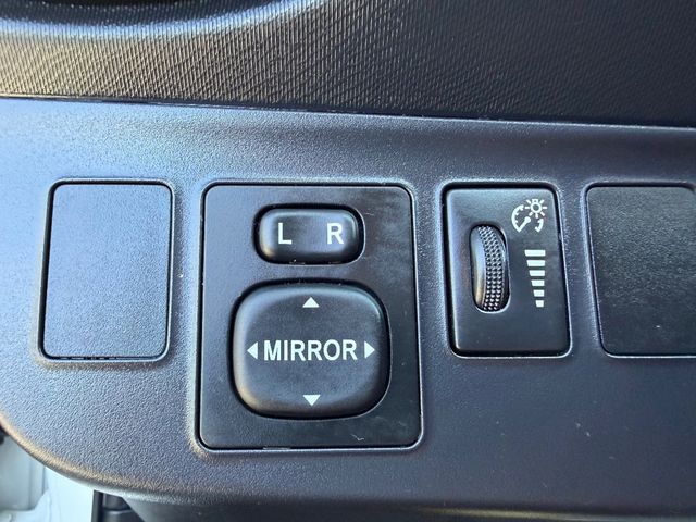 2016 Toyota Prius c 5dr Hatchback Four - 22981398 - 13