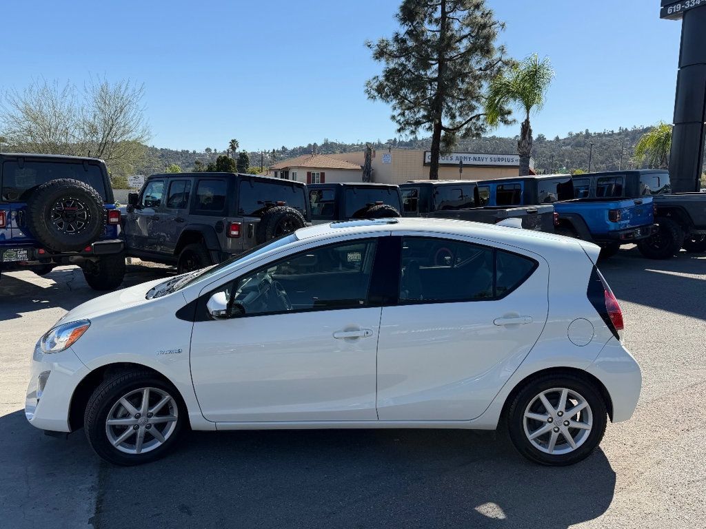 2016 Toyota Prius c 5dr Hatchback Four - 22981398 - 5