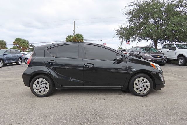 2016 TOYOTA PRIUS C 5dr Hatchback Two - 22630874 - 2