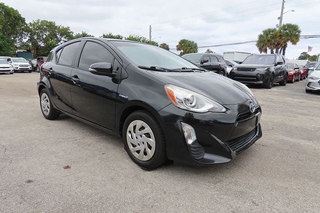 2016 TOYOTA PRIUS C 5dr Hatchback Two - 22630874 - 4