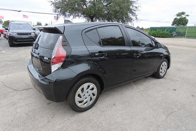 2016 TOYOTA PRIUS C 5dr Hatchback Two - 22630874 - 6