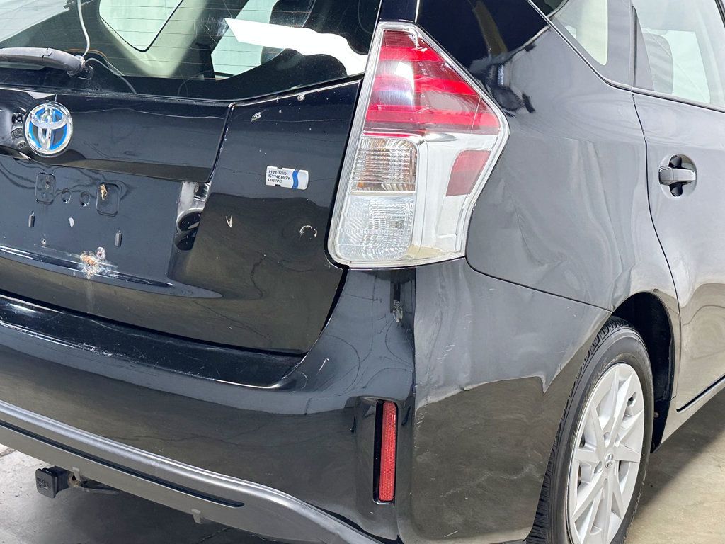2016 Toyota Prius v 5dr Wagon Four - 23079575 - 11