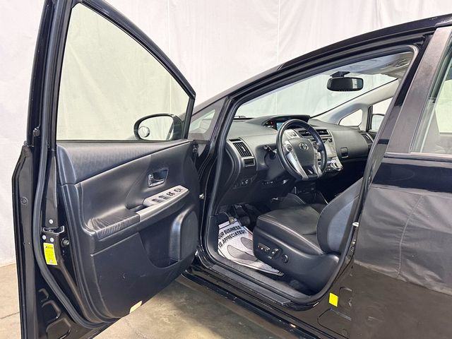 2016 Toyota Prius v 5dr Wagon Four - 23079575 - 12