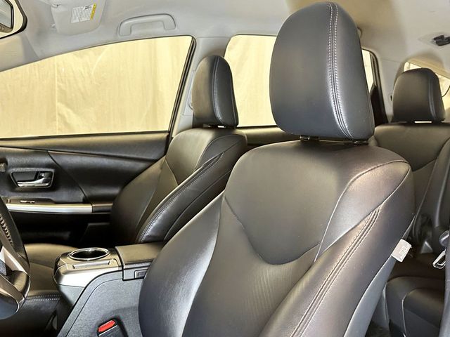 2016 Toyota Prius v 5dr Wagon Four - 23079575 - 16