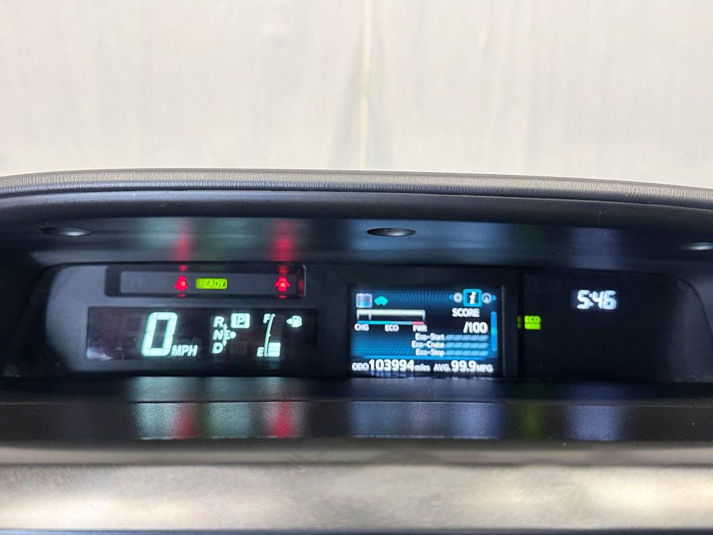 2016 Toyota Prius v 5dr Wagon Four - 23079575 - 22