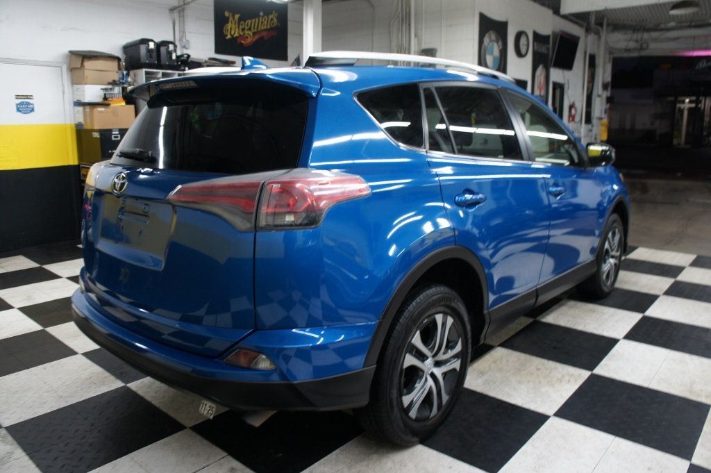 2016 Toyota RAV4 1-Owner, Classy Color Combo! - 22945687 - 15