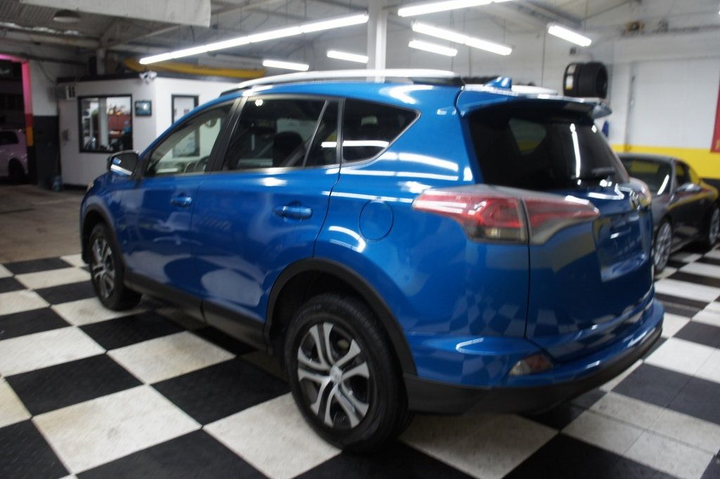 2016 Toyota RAV4 1-Owner, Classy Color Combo! - 22945687 - 17