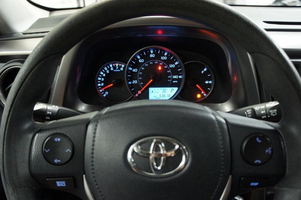 2016 Toyota RAV4 1-Owner, Classy Color Combo! - 22945687 - 26