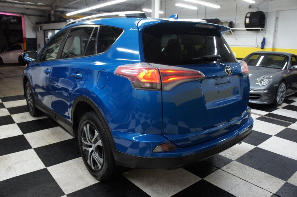 2016 Toyota RAV4 1-Owner, Classy Color Combo! - 22945687 - 37