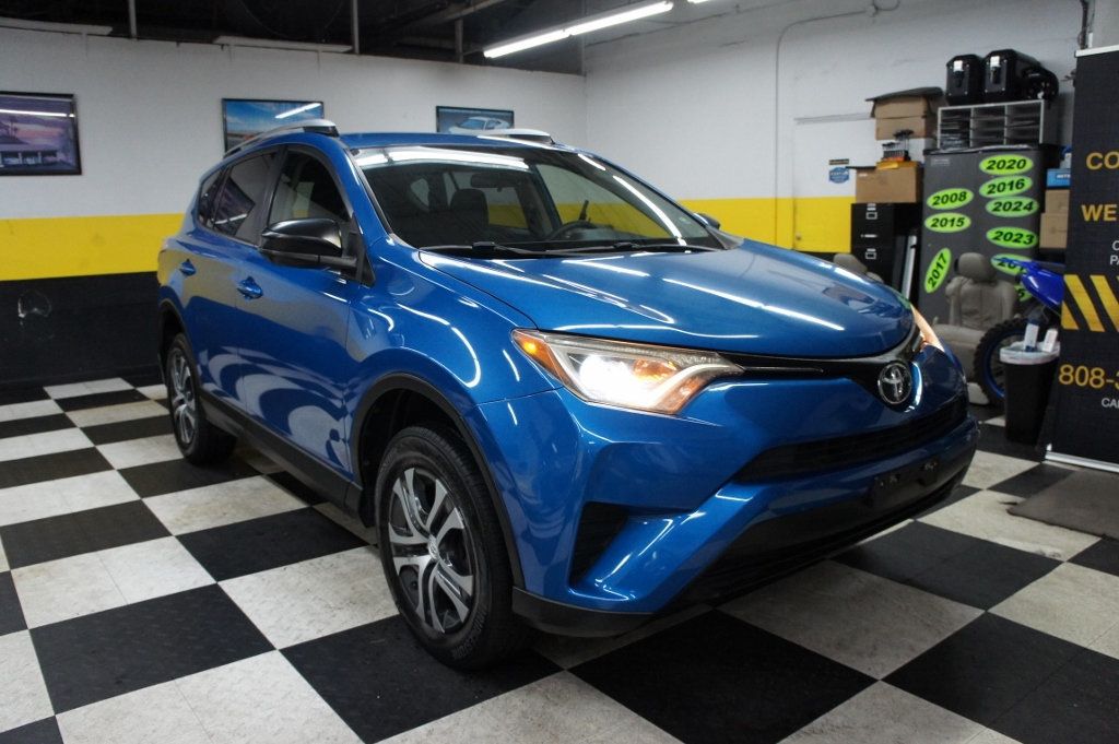 2016 Toyota RAV4 1-Owner, Classy Color Combo! - 22945687 - 44