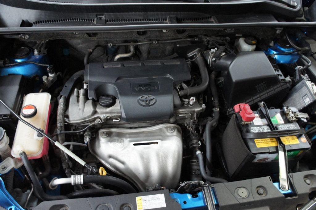 2016 Toyota RAV4 1-Owner, Classy Color Combo! - 22945687 - 47
