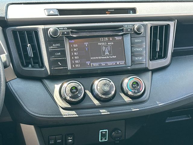 2016 Toyota RAV4 AWD 4dr LE - 22976549 - 14