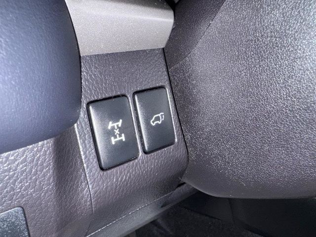 2016 Toyota RAV4 AWD 4dr Limited - 23002009 - 18