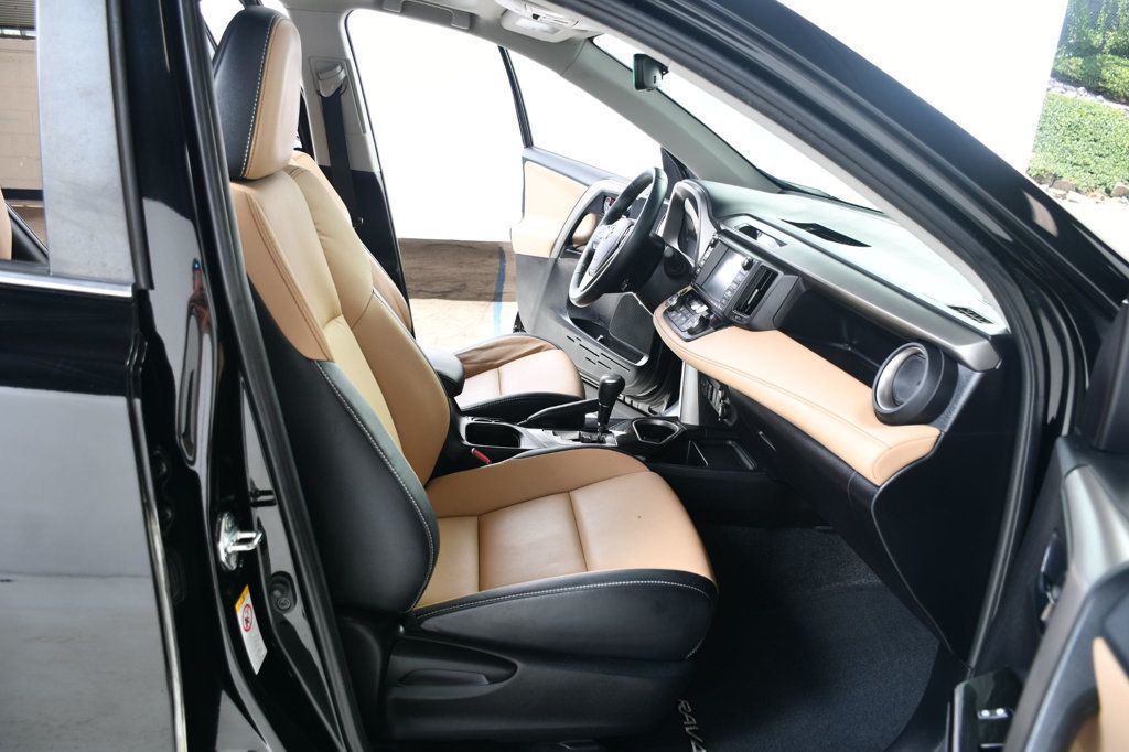 2016 Toyota RAV4 Limited photo 25