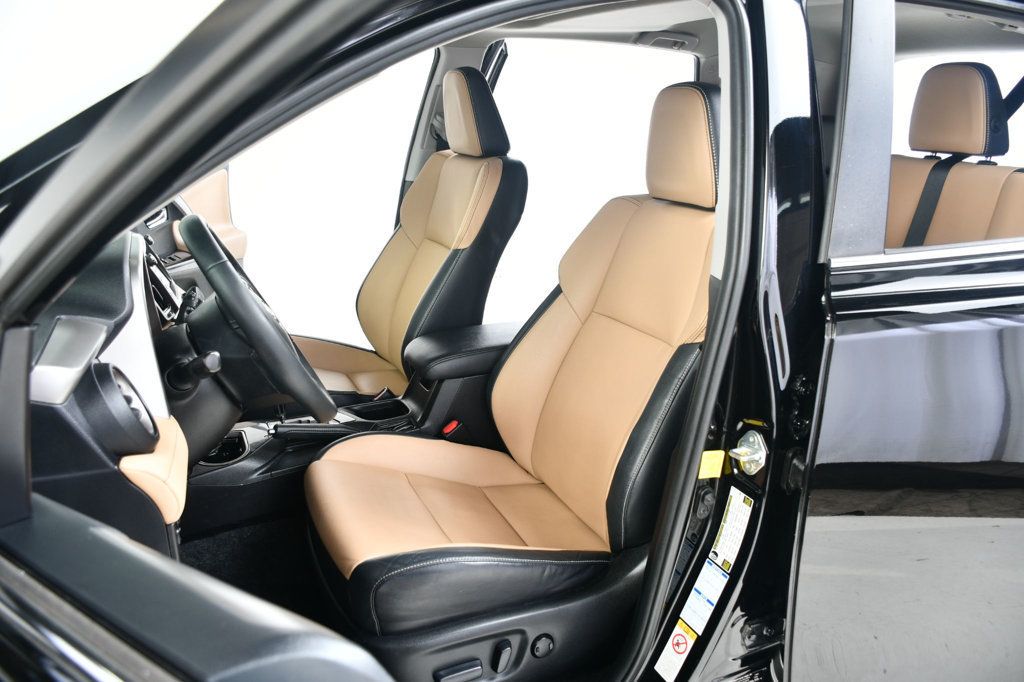 2016 Toyota RAV4 Limited photo 26