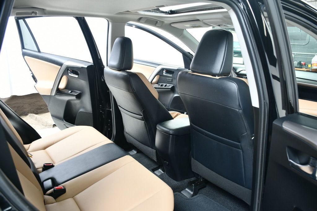 2016 Toyota RAV4 Limited photo 35