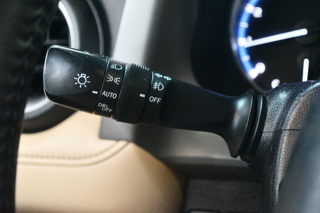 2016 Toyota RAV4 Limited photo 59