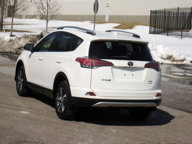 2016 Toyota RAV4 AWD 4dr XLE - 22994725 - 11