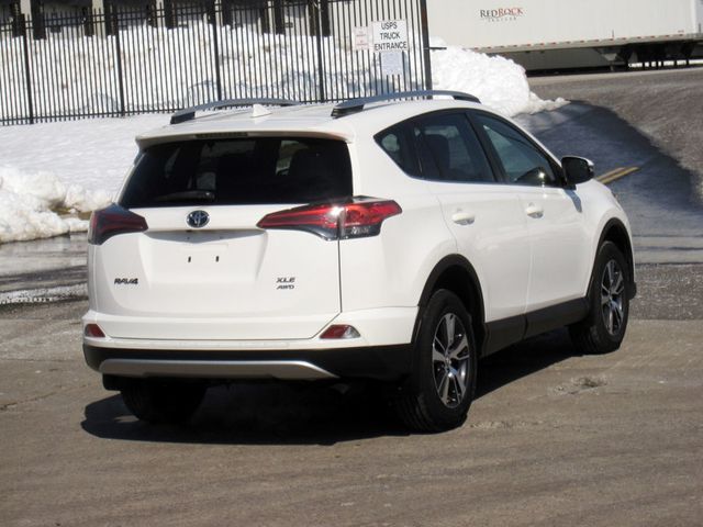 2016 Toyota RAV4 AWD 4dr XLE - 22994725 - 12
