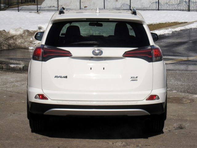 2016 Toyota RAV4 AWD 4dr XLE - 22994725 - 13