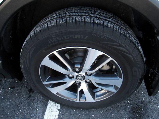 2016 Toyota RAV4 AWD 4dr XLE - 22994725 - 33