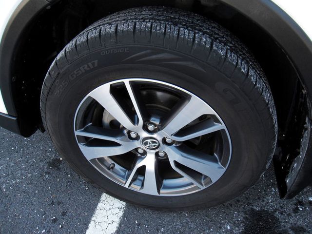 2016 Toyota RAV4 AWD 4dr XLE - 22994725 - 34