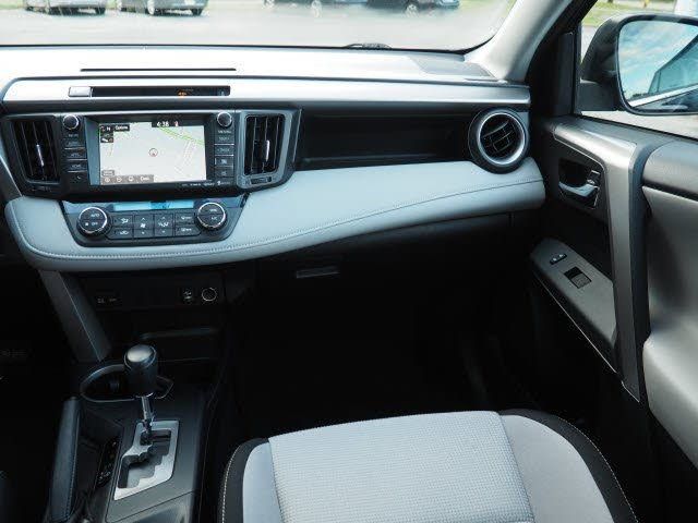 2016 Toyota RAV4 AWD 4dr XLE - 18340131 - 6