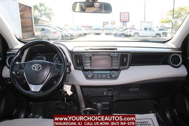 2016 Toyota RAV4 AWD 4dr XLE - 22554216 - 19