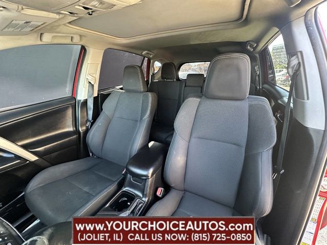 2016 Toyota RAV4 AWD 4dr XLE - 22884304 - 19
