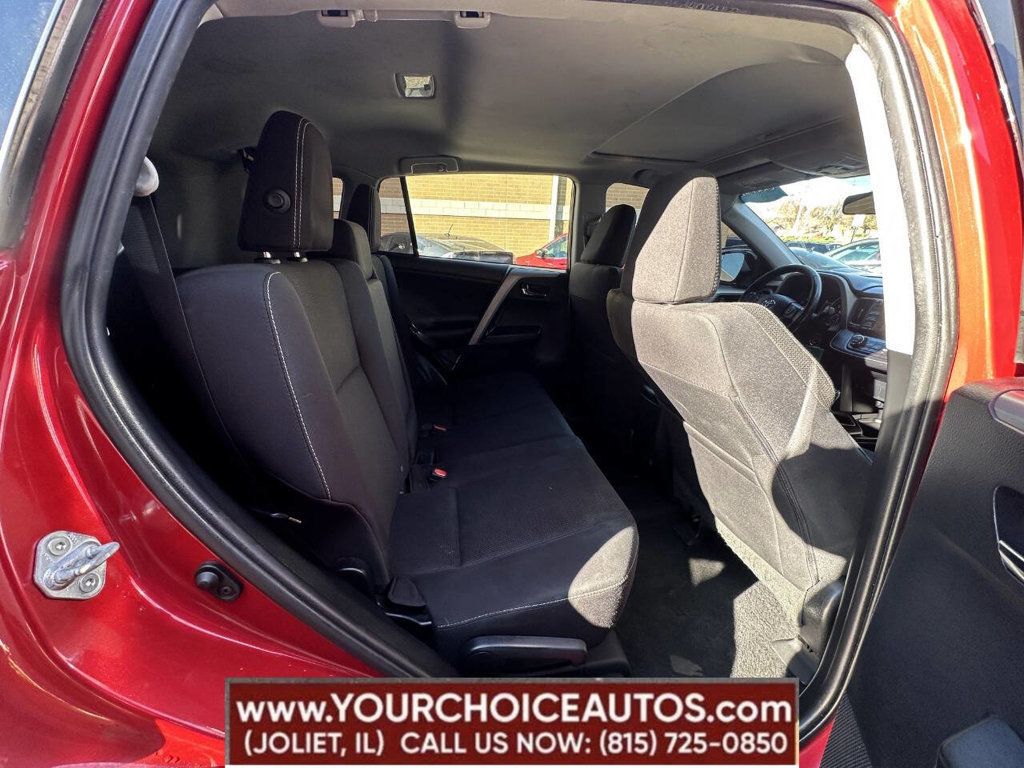 2016 Toyota RAV4 AWD 4dr XLE - 22884304 - 22