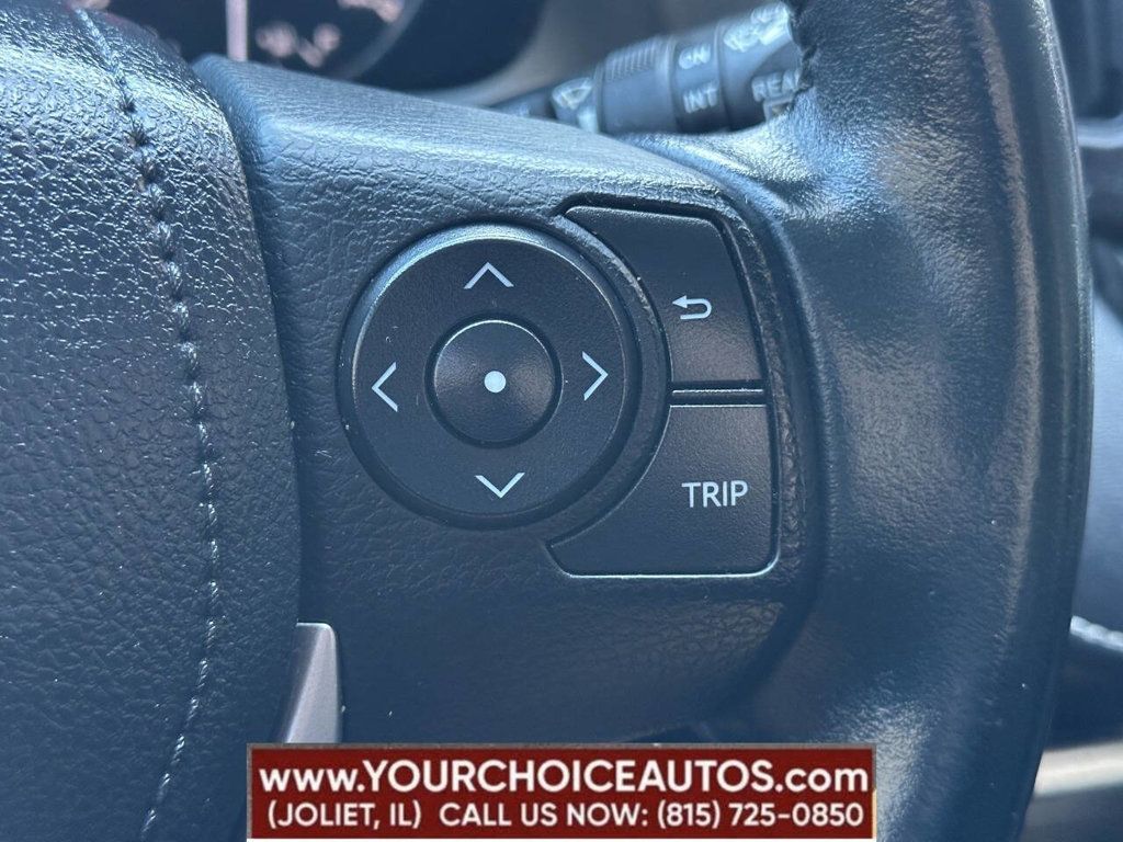 2016 Toyota RAV4 AWD 4dr XLE - 22884304 - 32