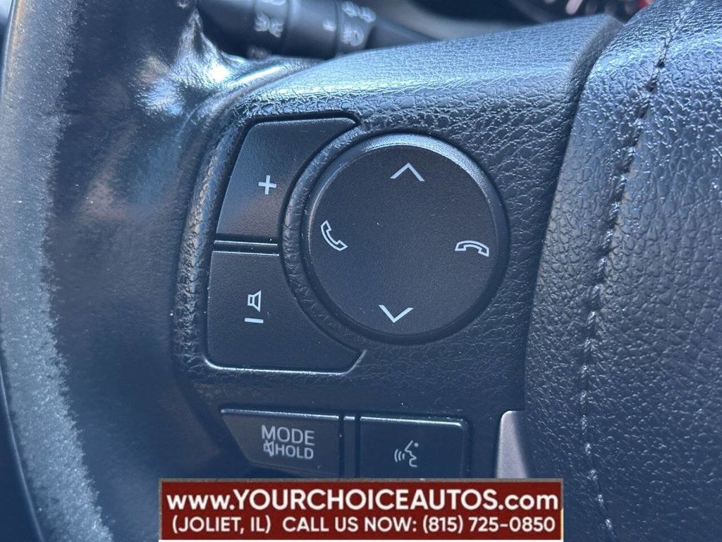 2016 Toyota RAV4 AWD 4dr XLE - 22884304 - 33